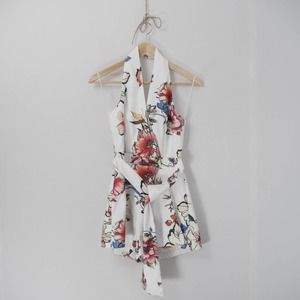 Luxxel Sleeveless Floral Print Romper Size S